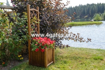 Liten Blomsterkasse med gitter " Sigulda"