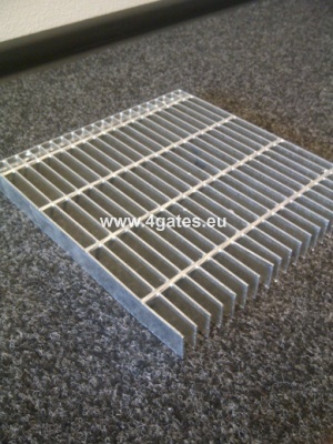 Galvanized welded steel grating SP; 15x76/30x2; 6100x1000 mm