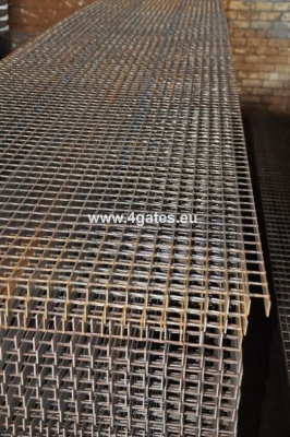 Black welded steel grating SP; 34x38/30x3; 6100x1000 mm