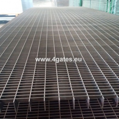 Black pressed steel grating; 34x11/30x2; 3000x1000 mm